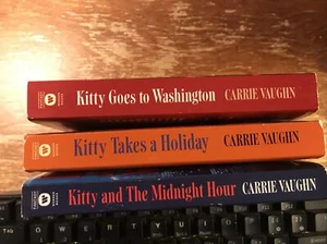 Carrie Vaughn Kitty Norville Urban Fantasy Series 3 PB Novel Lot FREE SHIPPING - Bild 1 von 8