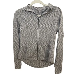 Chaqueta deportiva Fila Sport para mujer Sma gris y blanca con cremallera completa de polietileno/spandex - Imagen 1 de 5