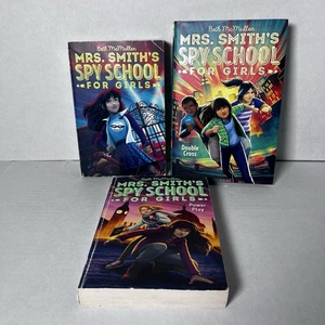 Mrs. Smiths Spionageschule für Mädchen Buch Set #1-3 Beth McMullen HC & SC - Bild 1 von 10