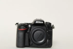 corpo nikon d7200 (per ricambi) - Foto 1 di 7