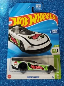 2025 Hot Wheels Racing White Supercharged Funny Car HW EV 80 5/10 #44 MOMO - Picture 1 of 2