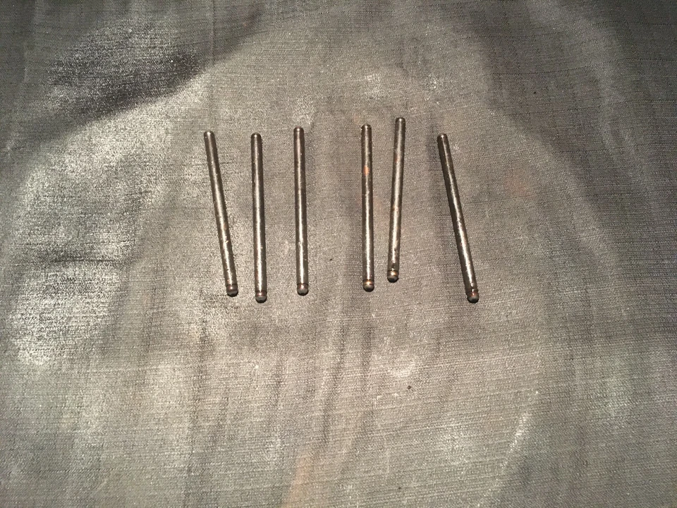 Hastes de cabeça de cilindro traseiras 01-03 Dodge Caravan Chrysler Voyager 3.3L EGA - Imagem 1 de 1