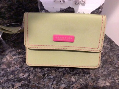 Muñequera Kenneth Cole Foto 1 de 3