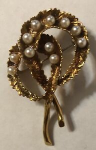 Antique Italy 18K Yellow Gold with Cultured Pearls Brooch 