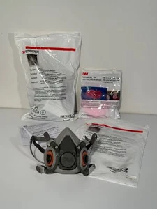 TWO (2) NEW 3M Particulate Respirators 6191 SMALL w/2091 Filters - Expired - Picture 1 of 6