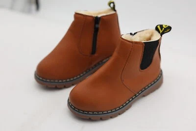 Zapatos forrados de piel cálidos de invierno para niños pequeños. Talla 9 Foto 1 de 4