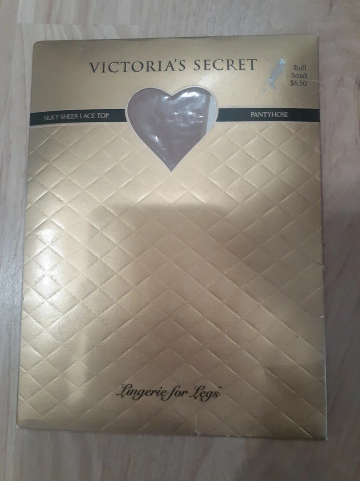De colección VICTORIAS SECRET Sedoso Transparente Encaje Top Pantimedias Buff NUEVO Antiguo Stock Pequeño Foto 1 de 4