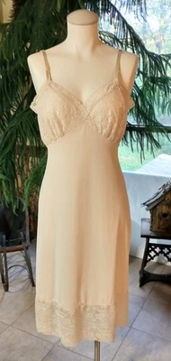 De Colección Van Raalte Suavette Beige Completo Sin Cordones/Vestido Nylon Festoneado Encaje Talla 36 EE. UU. Foto 1 de 4