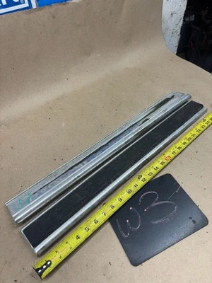 1980 - 1986 f100 f150 f250 f350 XLT 加长 CAB 模塑装饰皮带线 — 第 1/4 张图片