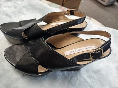 Sandalias de cuña de madera Diane Von Furstenberg negras talla 8. Foto 1 de 4