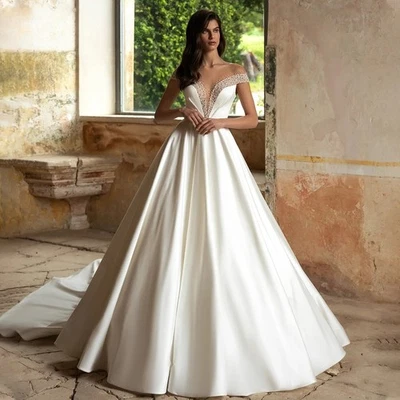 优雅婚礼礼服帽袖 O 领缎面褶饰法庭火车 A 字  — 第 1/4 张图片