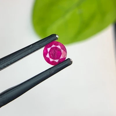 Piedra preciosa suelta de Afganistán de forma redonda rubí rojo rosado natural de 0,97 quilates Foto 1 de 4