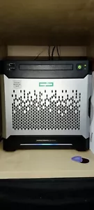 HP MicroServer Gen8 Intel E3-1230V2 16GB RAM 4 x 3TB (12TB) SAS 120GB SSD - Picture 1 of 6