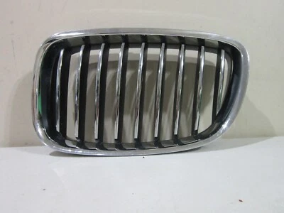 BMW F07 550i GT 2009-2016 базовая передняя левая боковая решетка радиатора от оригинального производителя 51137200169 - Изображение 1 из 4