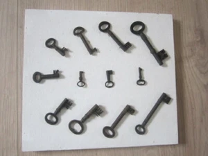 vintage antique keys collection mounted bramah 1 lot bundle - Picture 1 of 1