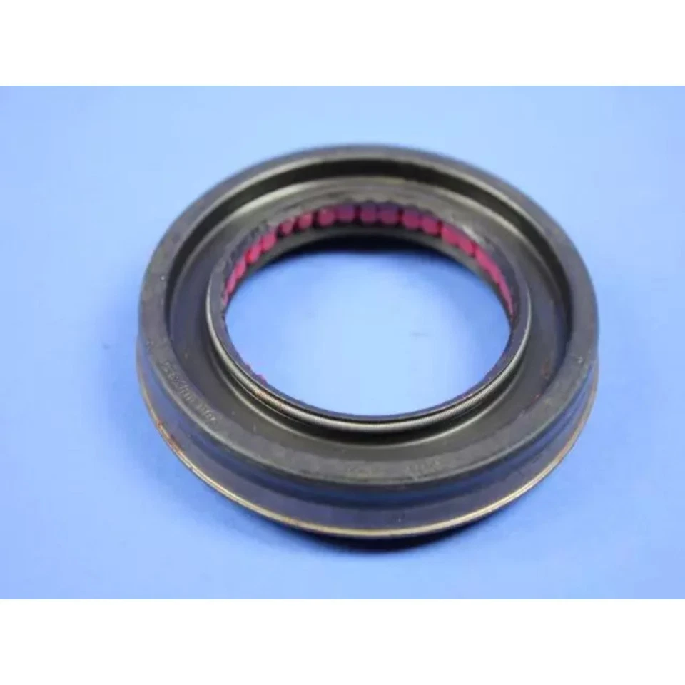 68102945AA Mopar Output Shaft Seal Front for Dodge Journey 2011-2018 — 第 1/1 张图片
