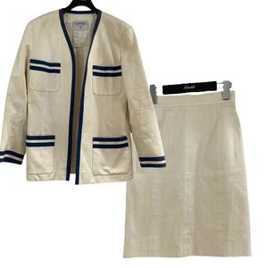 CHANEL Giacca/Gonna senza colletto avorio x blu navy Taglia: 36 [070725] (CHANEL) - Foto 1 di 10