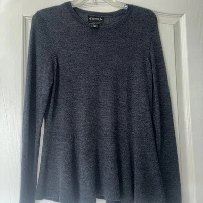 Suéter Nanette Gris Leporo 100% Lana Merino Extra Fina Parte Inferior Peplum Pequeño Usado en Excelente Condición Foto 1 de 4