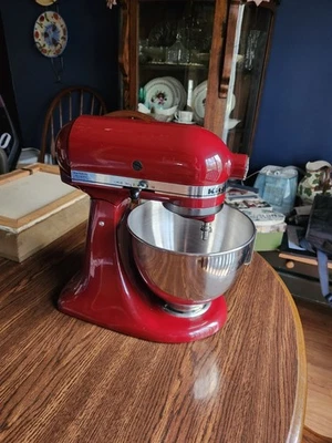 Kitchen Aid Stand Mixer w/5 Attachments 4.5 Quart Stainless Steel Mixing Bowl - Image 1 of 4