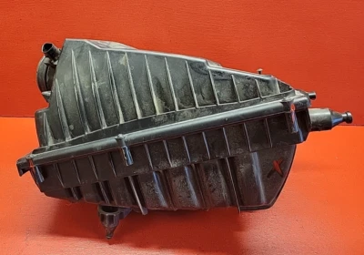 Conjunto de caja de filtro de aire derecho Land Rover Range Rover 2013-2018 LR095792 Foto 1 de 4