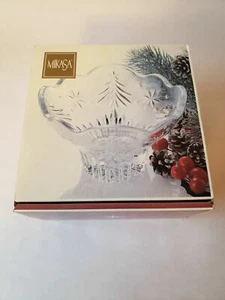 MIKASA CRYSTAL CHRISTMAS NIGHT 6" FOOTED BOWL HOLIDAY STAR & TREE CANDY DISH NEW - Picture 1 of 4