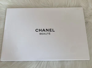 CHANEL BEAUTE MAKE-UP BAG ZIP UP BLACK WITH EMBROIDER LETTERING NEWEST 2022 - Picture 1 of 6