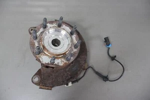 01-06 GMC Sierra 2500HD 4x4 Front Left Spindle Knuckle W/ Hub (140K Miles) - Picture 1 of 19