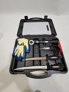 Bass Pro Shop 6 Piece Fillet Kit Hard Shell Case Sharp Fish Cleaning Kit - Picture 1 of 6