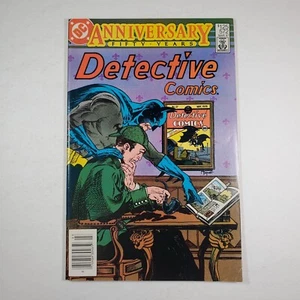 Quiosco DC Comics Detective Comics #572 en estado bastante bueno clave aparición de Sherlock Holmes - Imagen 1 de 8