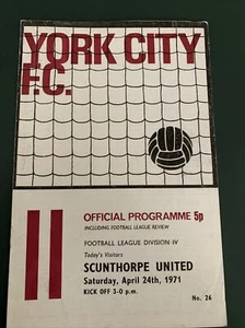 1971 York City V Scunthorpe United Match Programme - Picture 1 of 4
