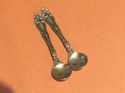 Lote G Int. 2 cucharas de sal Sterling Cloeta uva Art Nouveau sin mono 4,8 gramos Foto 1 de 4