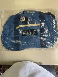 UFC Ultimate Fighting Championship  18x10x8 Medium Blue Duffle Gym Bag - New - Picture 1 of 5