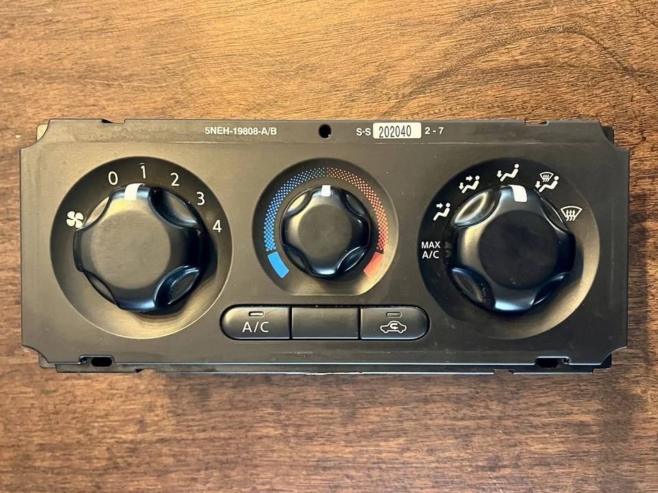 Nissan Xterra Frontier 2005-2012 fabricante de equipos originales calefacción aire acondicionado control 27510EA000 Foto 1 de 1