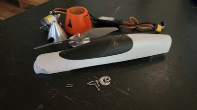 E-flite EFL126015 Electric Brushless Motors Air - V900 - EFLA1060C ESC Combo - Image 1 of 4