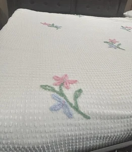 Vintage White Chenille Bedspread With Pastel Color Flowers Full Size 78” X 100” - Picture 1 of 23