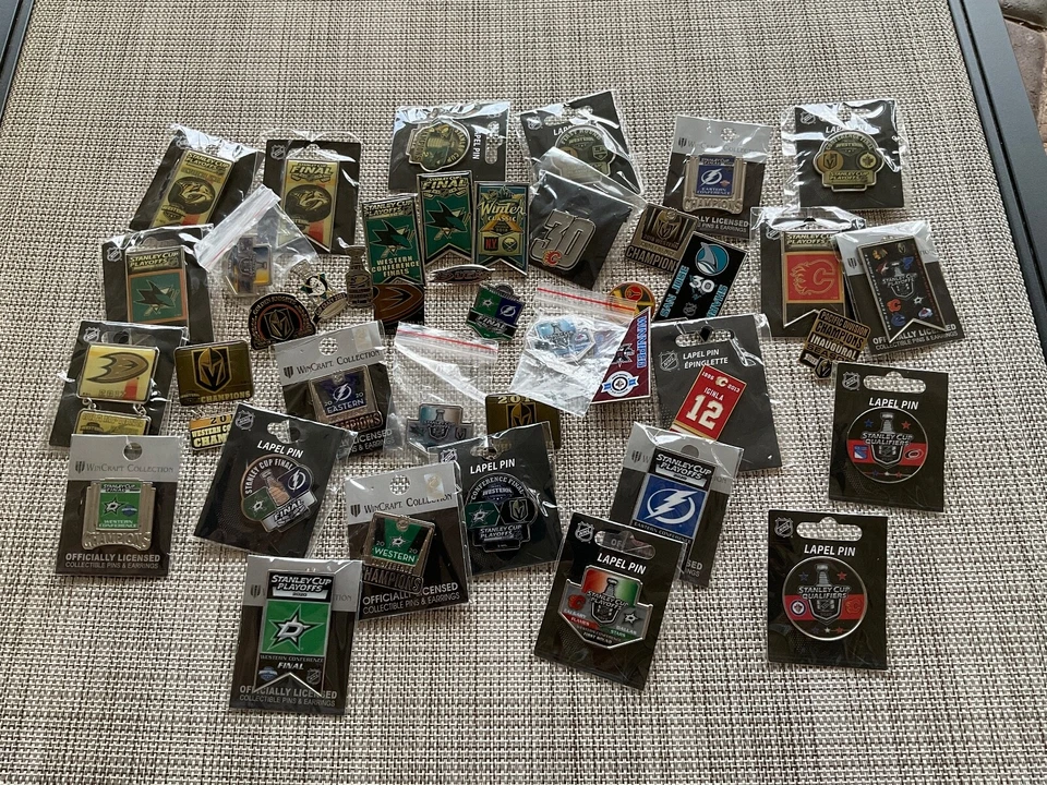NHL Hockey Playoff Stanley Cup Champions Logo Pin *** Pick a Version ** - Image 1 of 1