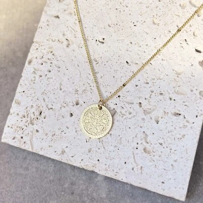 Collar colgante moneda redonda de cadena de eslabones finos hecho a mano enchapado en oro de 14K para mujer Foto 1 de 4