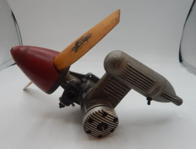 K&b 61 R/c Model airplane Engine W/ Exhaust Used - Image 1 of 4