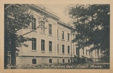 TROIS-RIVIERES QC – Palais de Justice Court House