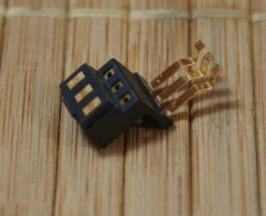 SENNHEISER TR 880 WIRELESS HEADPHONES PARTS: CHARGING CONNECTOR. - Picture 1 of 2