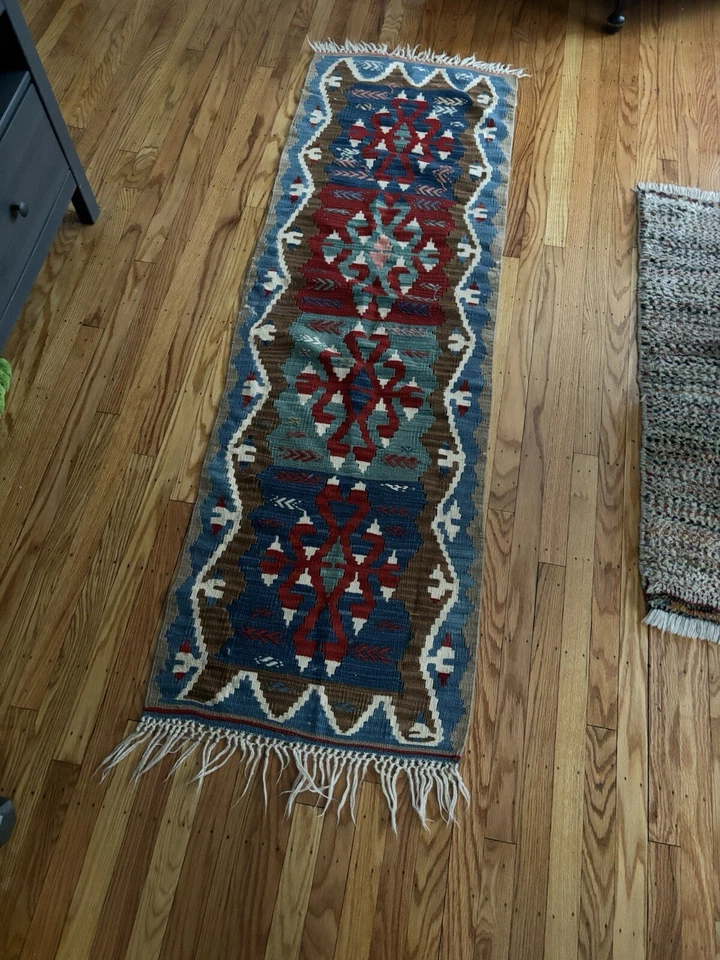 Tapete de corredor estilo Southwestern Kilim vintage 70” x 22” - Imagem 1 de 4