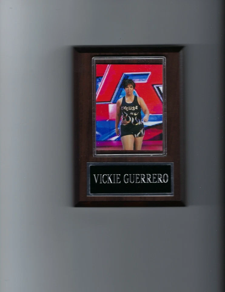 VICKIE GUERRERO PLACA LUCHA LIBRE WWE Foto 1 de 1