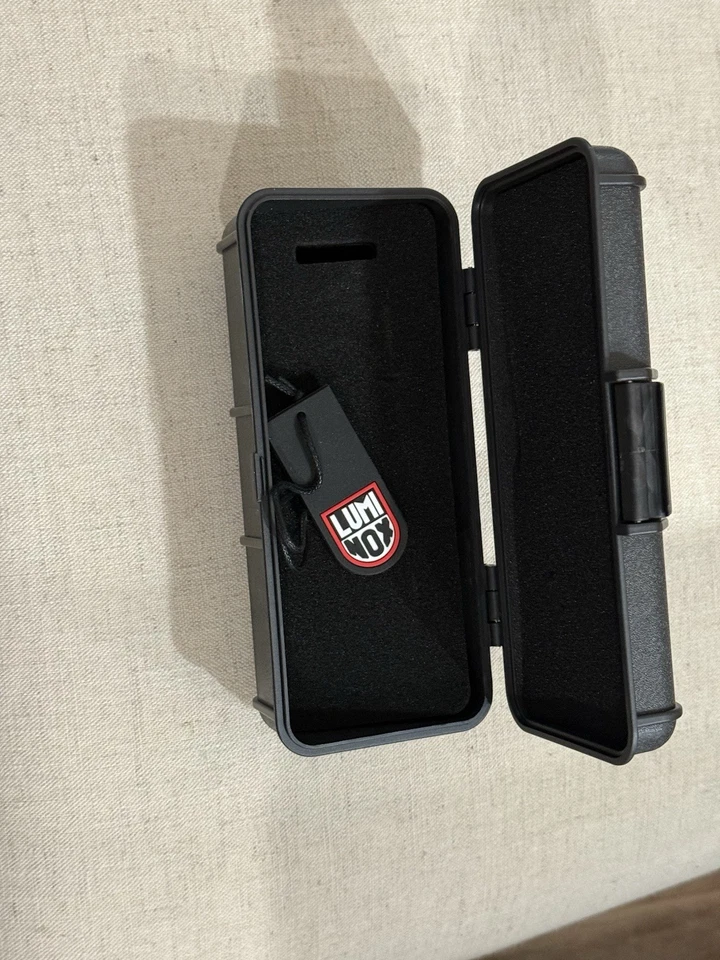 Reloj de buceo para hombre US Navy Seal, estuche de carbono, cristal mineral impermeable hasta 200M Foto 1 de 2