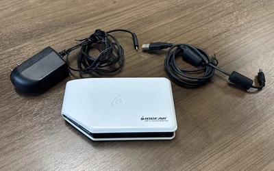 IOGEAR 4-Port USB 2.0 Universal Media Hub and Card Reader - Image 1 of 4