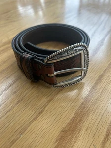 ARIAT Herren Leder Gürtel & Schnalle geprägt Western hellbraun schwarz Ton A1029267 Größe 42 - Bild 1 von 7