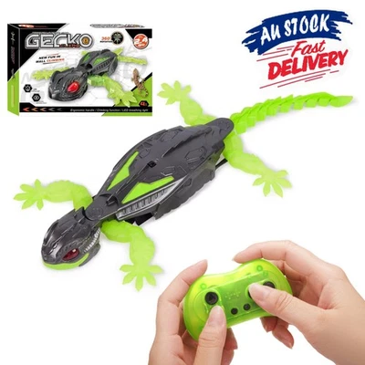 Wall Climbing Gecko Toy – Rechargeable RC Robot for Kids, Drives on Walls Gift - image 1 of 4