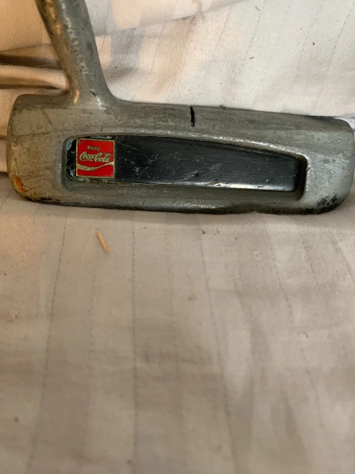 Vintage Coca Cola  Blade Putter MacGregor Grip 34.5" - Image 1 of 4