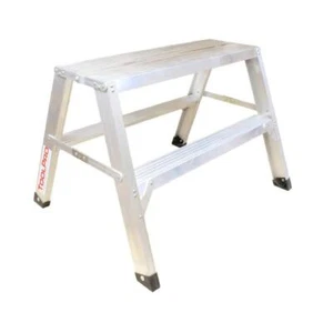 Escalera ToolPro Sawhorse 2 pies aluminio tapa plana doble refuerzo peldaños pies antideslizantes - Imagen 1 de 1