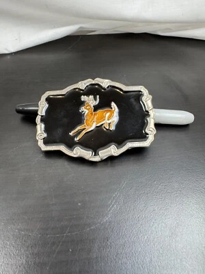 Fivela de cinto vintage esmaltada cauda branca Buck Deer por Bergamot Brass Works - Imagem 1 de 4