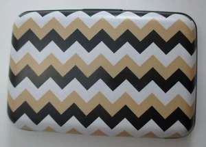i2 brown chevron BUSINESS CARD HOLDER CASE ID credit wallet rfid security armor - Picture 1 of 4